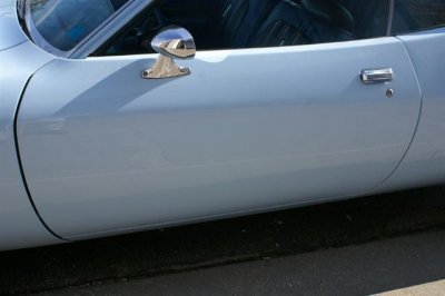 7033584_3.jpg