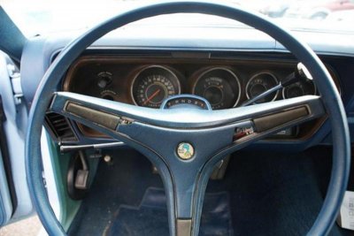 7033584_32.jpg