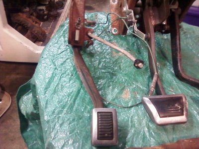 ryans b body clutch pedals 3.jpg