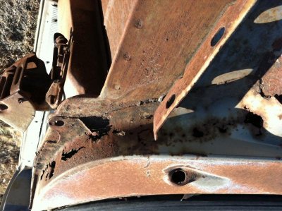 1965 Coronet 500 cowl rust.jpg