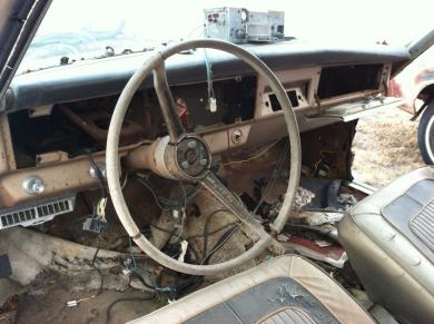 1965 Dodge Coronet 500 Interior Steering Wheel.jpg