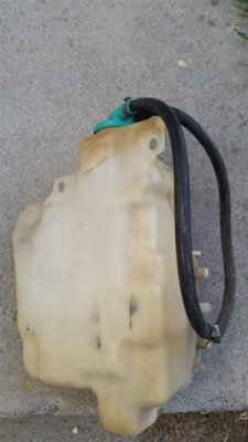 Coolant Overflow Tank 1 (Medium).jpg