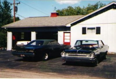 3 Mopars.JPG