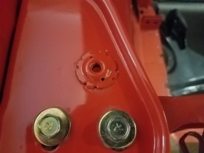 fendernut1.jpg fendernut1.jpg