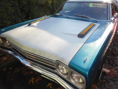 hood_0002.jpg hood_0002.jpg