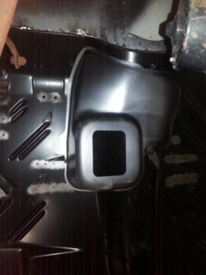 floor pan hump.jpg floor pan hump.jpg