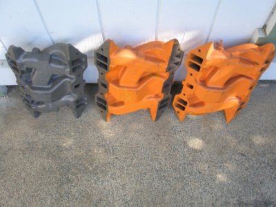 Intake Manifolds 440 383 RB 383 002 (Small).JPG Intake Manifolds 440 383 RB 383 002 (Small).JPG