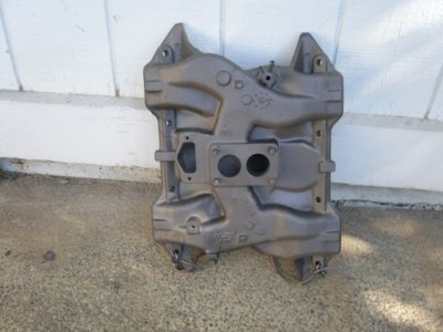Intake Manifolds 440 383 RB 383 006 (Small).JPG Intake Manifolds 440 383 RB 383 006 (Small).JPG