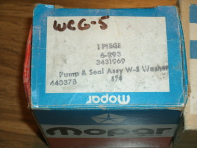 NOS washer motors Pistal grip 005.JPG
