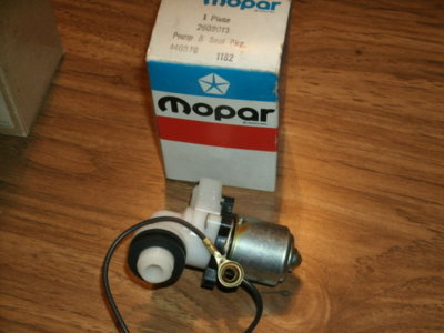 NOS washer motors Pistal grip 009.JPG