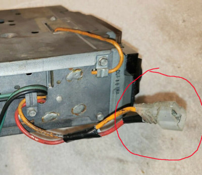 radio_connector.jpg