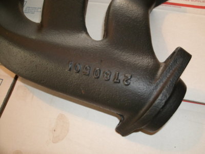 1969 Hemi Ex manifold 002.JPG