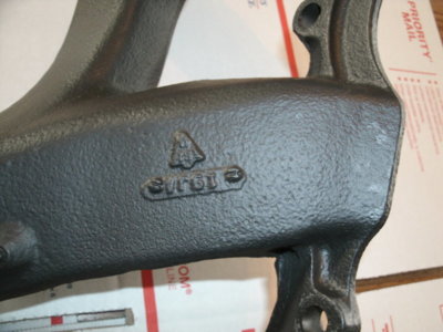 1969 Hemi Ex manifold 003.JPG