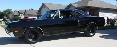 69.5 Super Bee A12 440 Six Pack Black FBBO #2.jpg