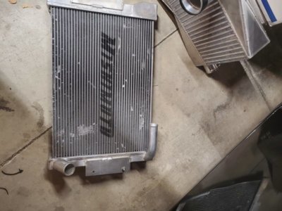 radiator.jpg radiator.jpg