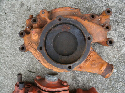 1970 Big Block pump housings 004.JPG