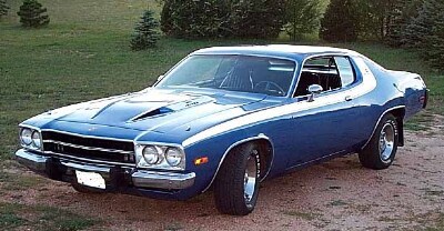 plymouth-roadrunner-1974-2.jpg