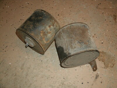 216 fan AG cans 007.JPG