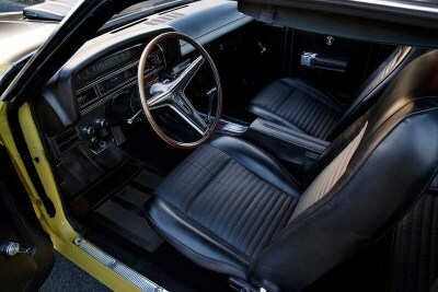 005-chencharick-1970-ford-torino-cobra-jet-interior-overall.jpg