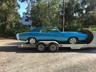 68 charger 1.JPG 68 charger 1.JPG