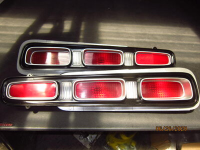 70 coronet 500 tail lights 001.JPG