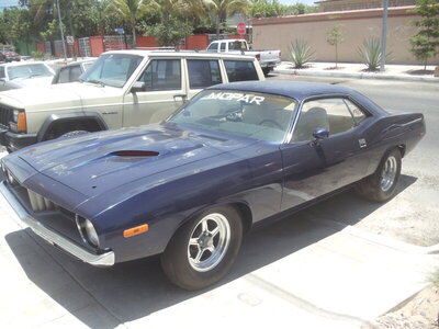 72 Cuda.JPG