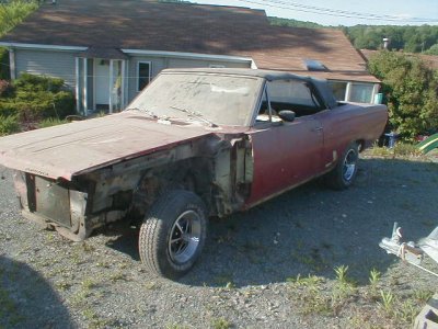 68 Sport Satellite convertible left front view.jpg