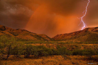 2020-07-31-box-canyon-lightning-16to21-a7r3_29750.jpg