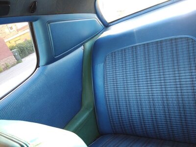 sat pass rr seat.jpg sat pass rr seat.jpg