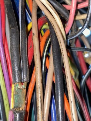 IMG_3879.jpg IMG_3879.jpg