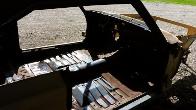 Interior2.jpg Interior2.jpg