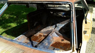 Interior1.jpg Interior1.jpg