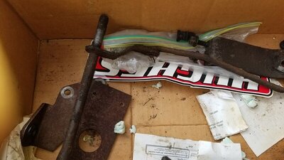 linkage2.jpg linkage2.jpg