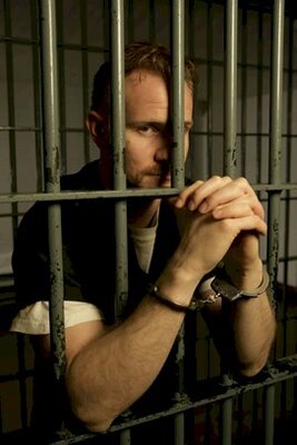 man_in_jail.jpg