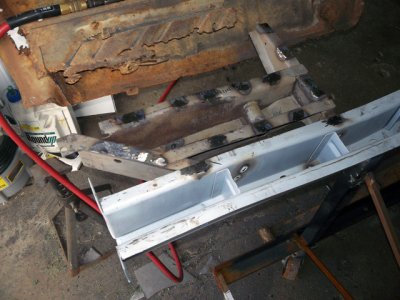 ShackleMount_L_1.jpg ShackleMount_L_1.jpg