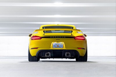 2020-porsche-718-cayman-gt4-110-1588961898.jpg