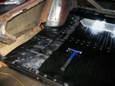 TrunkFloorInstall_5.jpg TrunkFloorInstall_5.jpg