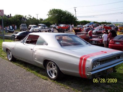 68 Coronet RT 17 inch wheels.jpg