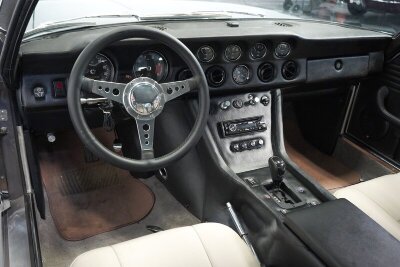 1970-jensen-interceptor-hemi-restomod.jpg