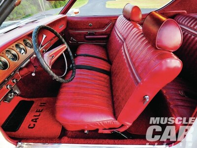 1969-mercury-cyclone-spoiler-2-cale-yarborough-bench-seat.jpg