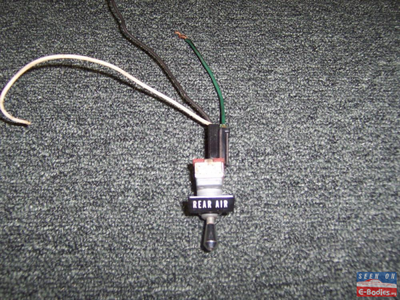 rear air switch.png rear air switch.png