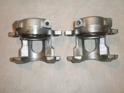 Wide Mouth Calipers 70 010 (Small).JPG Wide Mouth Calipers 70 010 (Small).JPG