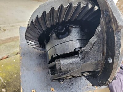 8.75 Sure Grip 489 case 4.10 gears2.jpg