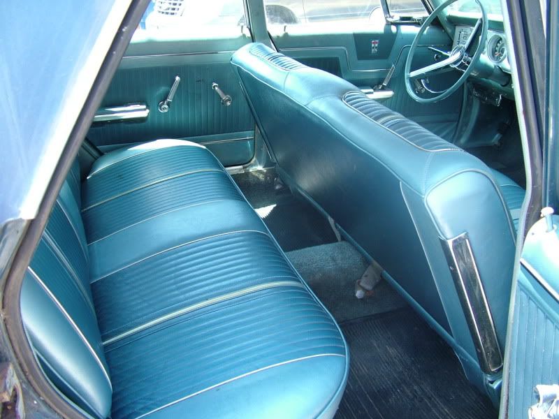 1964FuryWagon006.jpg