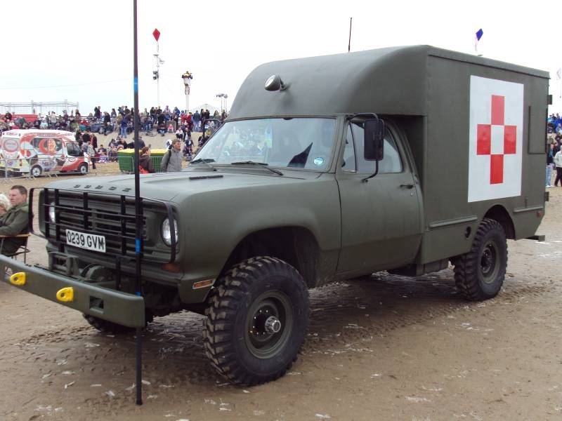 Dodge_military_ambulance%2C_Southport.JPG