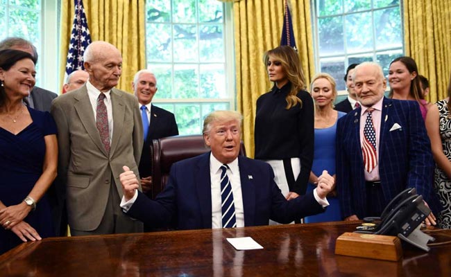 upscvsr_donald-trump-buzz-aldrin-afp_625x300_19_July_19.jpg