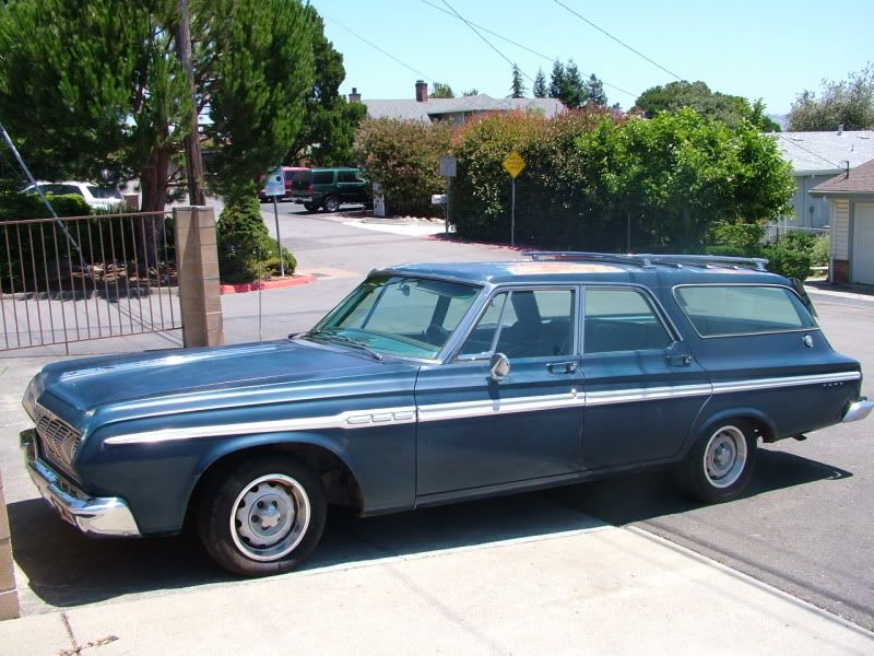 1964FuryWagon002.jpg