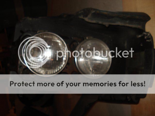 Left_side_headlight_reduced_zps6f7a7a0a.jpg