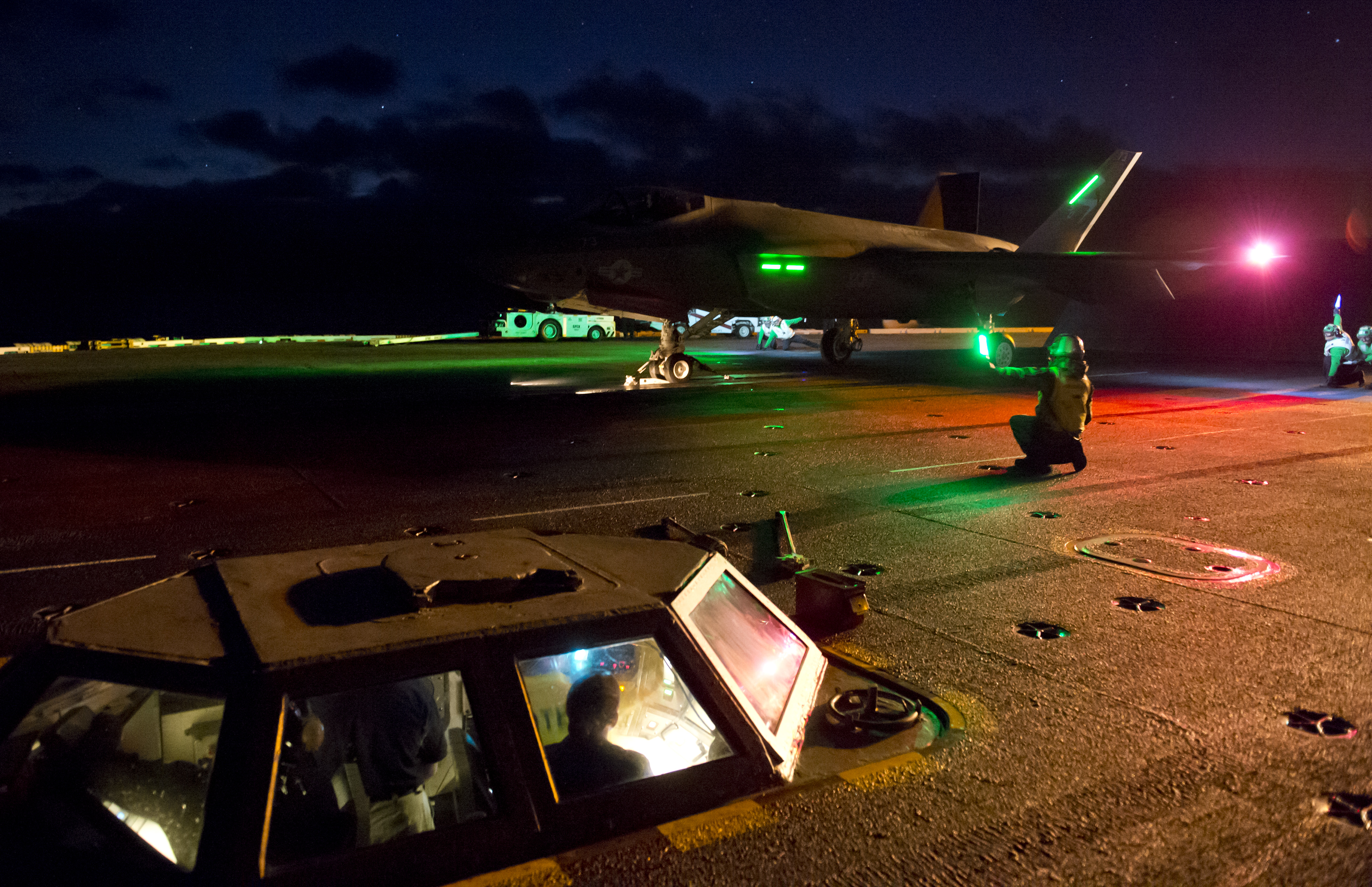 F-35-carrier-night.jpg