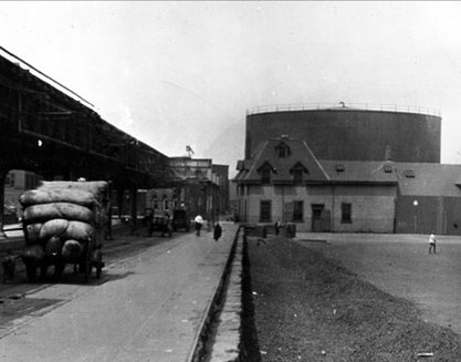 North_End_molasses_tank.jpg
